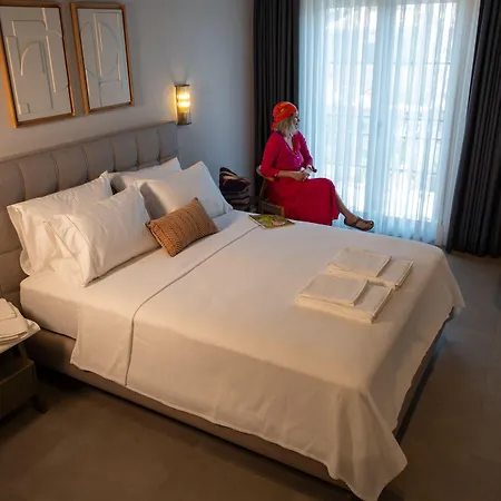 Zena Adults Only אלאקאטי